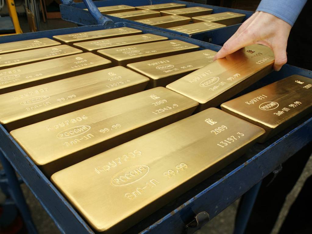 В Роснедрах сообщили, на сколько лет Россия обеспечена золотом
