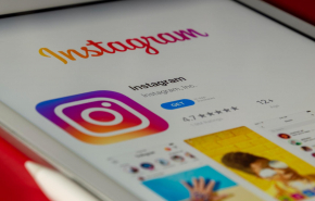 В трансляции Instagram разрешат добавлять модераторов