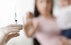 В Кремле исключили введение штрафов за отказ от вакцинации от COVID-19