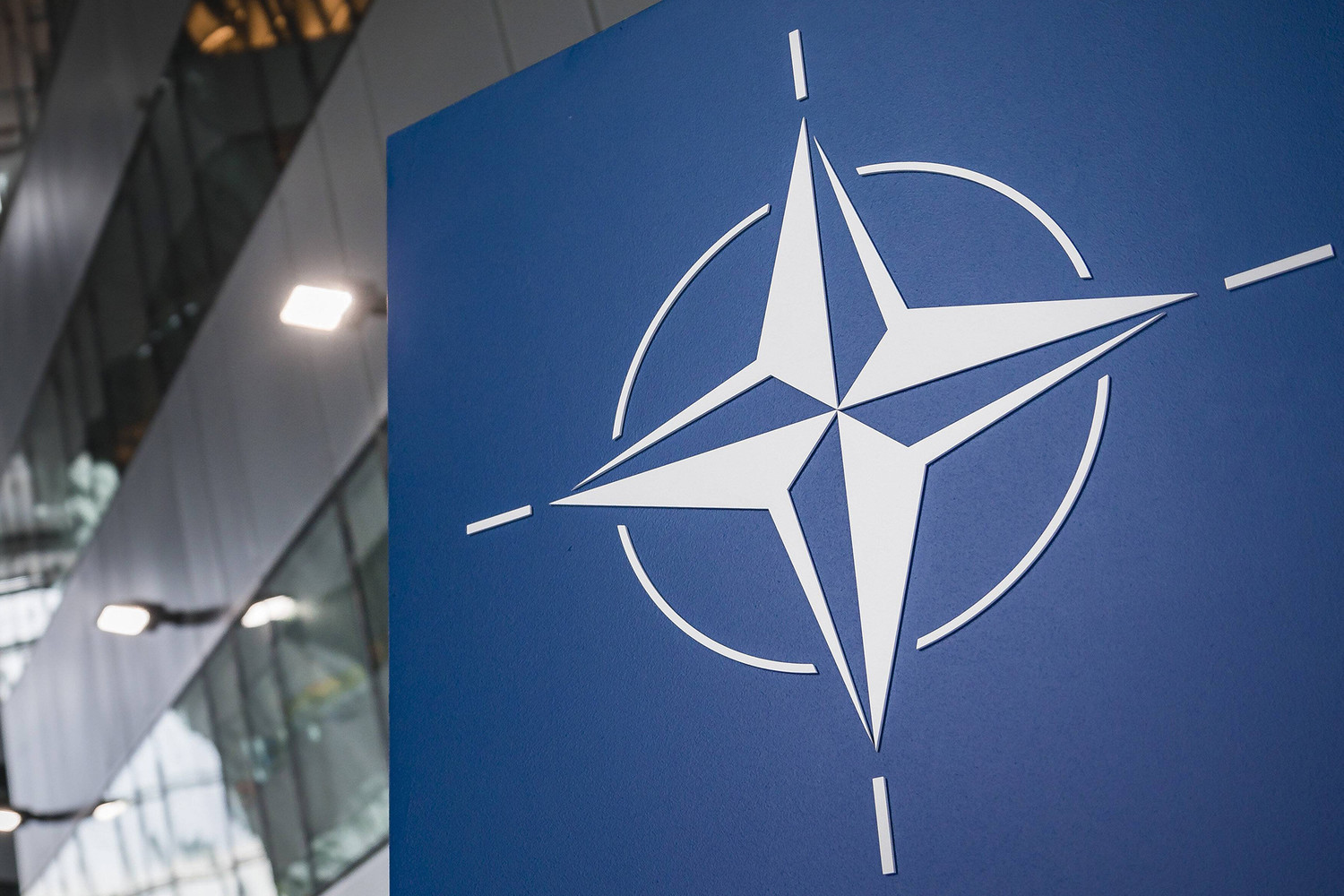 Эксперт назвал бесполезные страны НАТО
