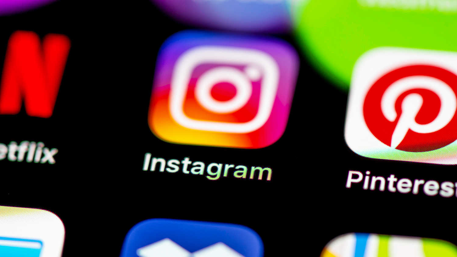 Instagram обогнал TikTok по загрузкам