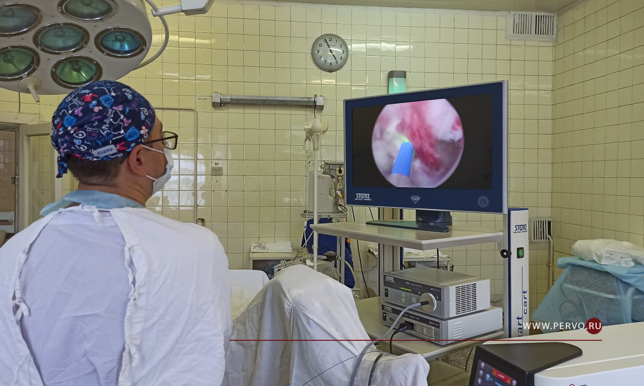 В Первоуральской больнице провели лазерную резекцию опухоли мочевого пузыря