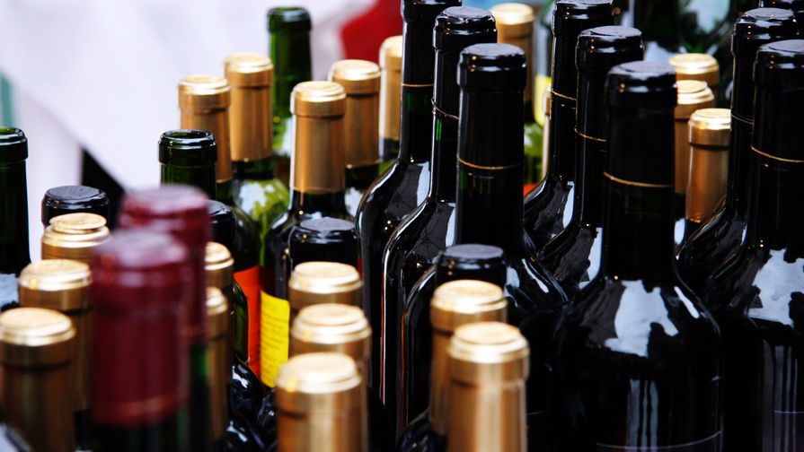 Россиянам рассказали о возможном сокращении импорта алкоголя
