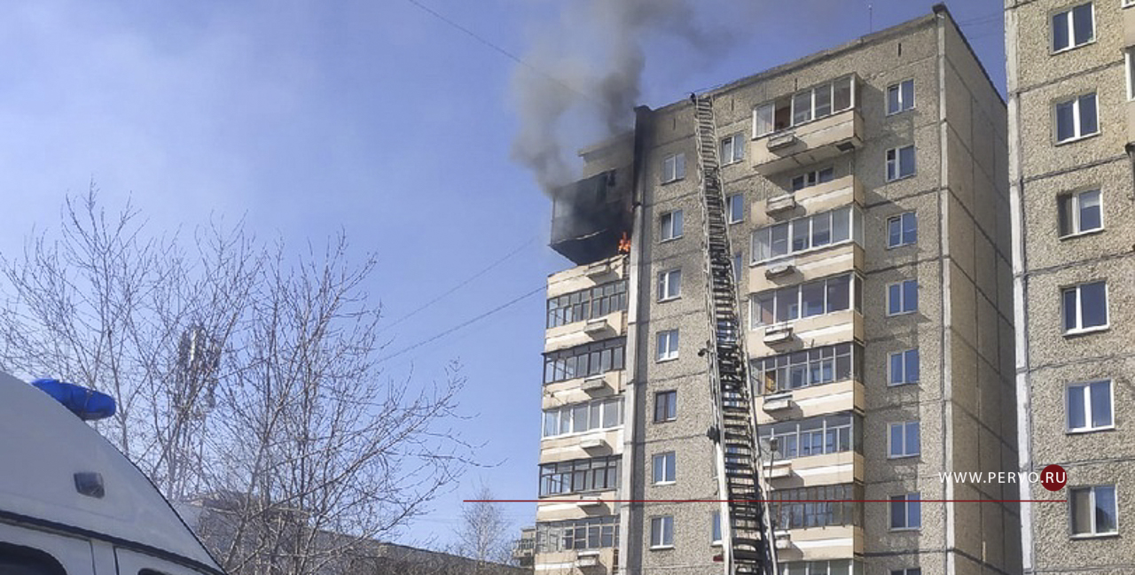 Семья отсудила у курящих соседей 200 тысяч рублей за сгоревший балкон