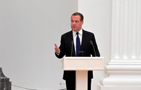 Медведев оценил вероятность повторении дефолта 1998 года