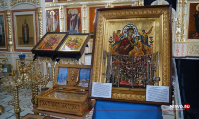 В Первоуральск прибыла чудотворная икона «Всецарица»