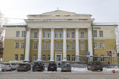 Будущих выпускников УГМУ пригласили работать в Первоуральск