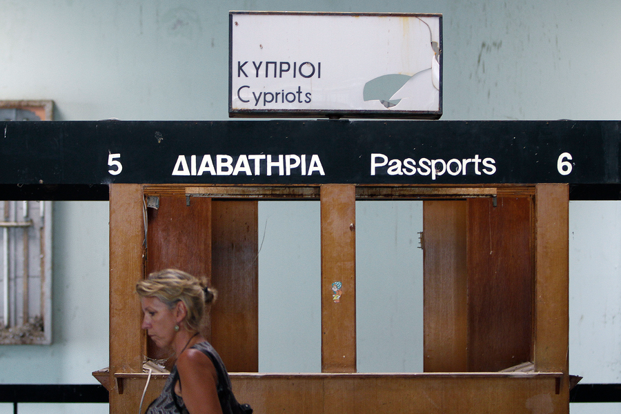 СМИ узнали имена четырех бизнесменов России, которых Кипр лишит «золотых паспортов»