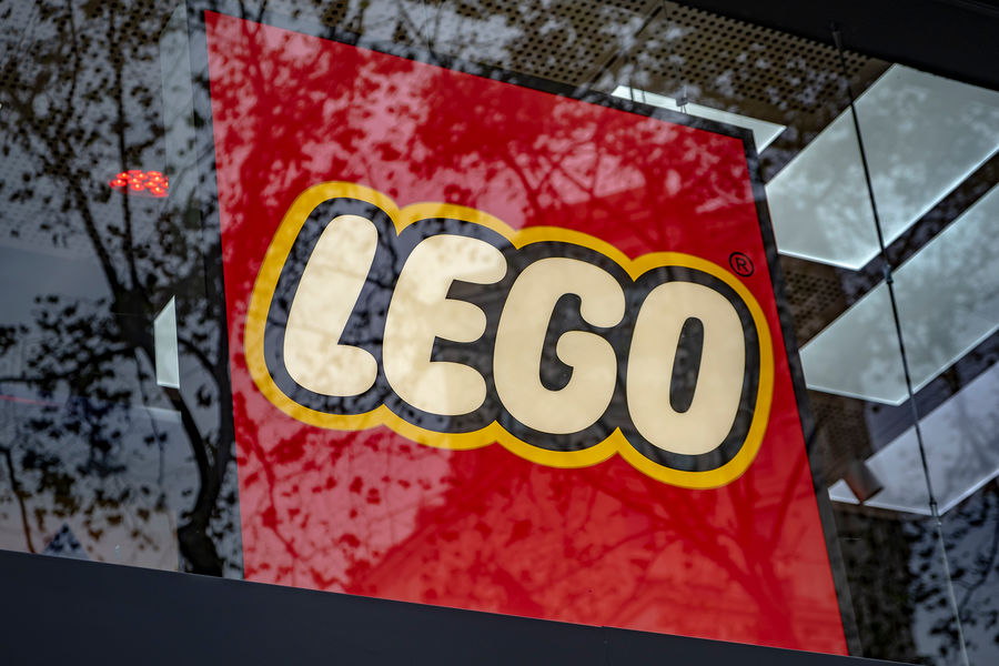 Россиянам назвали неожиданную выгоду инвестиций в Lego