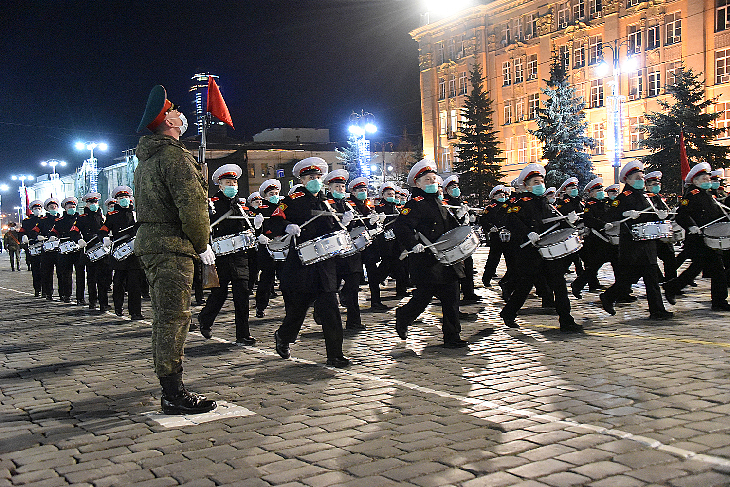 Сегодня в центре Екатеринбурга пройдет первая тренировка парада