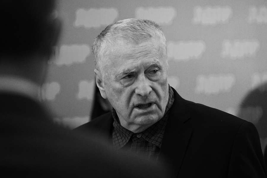 ЛДПР предложила ЦБ увековечить Жириновского на купюрах