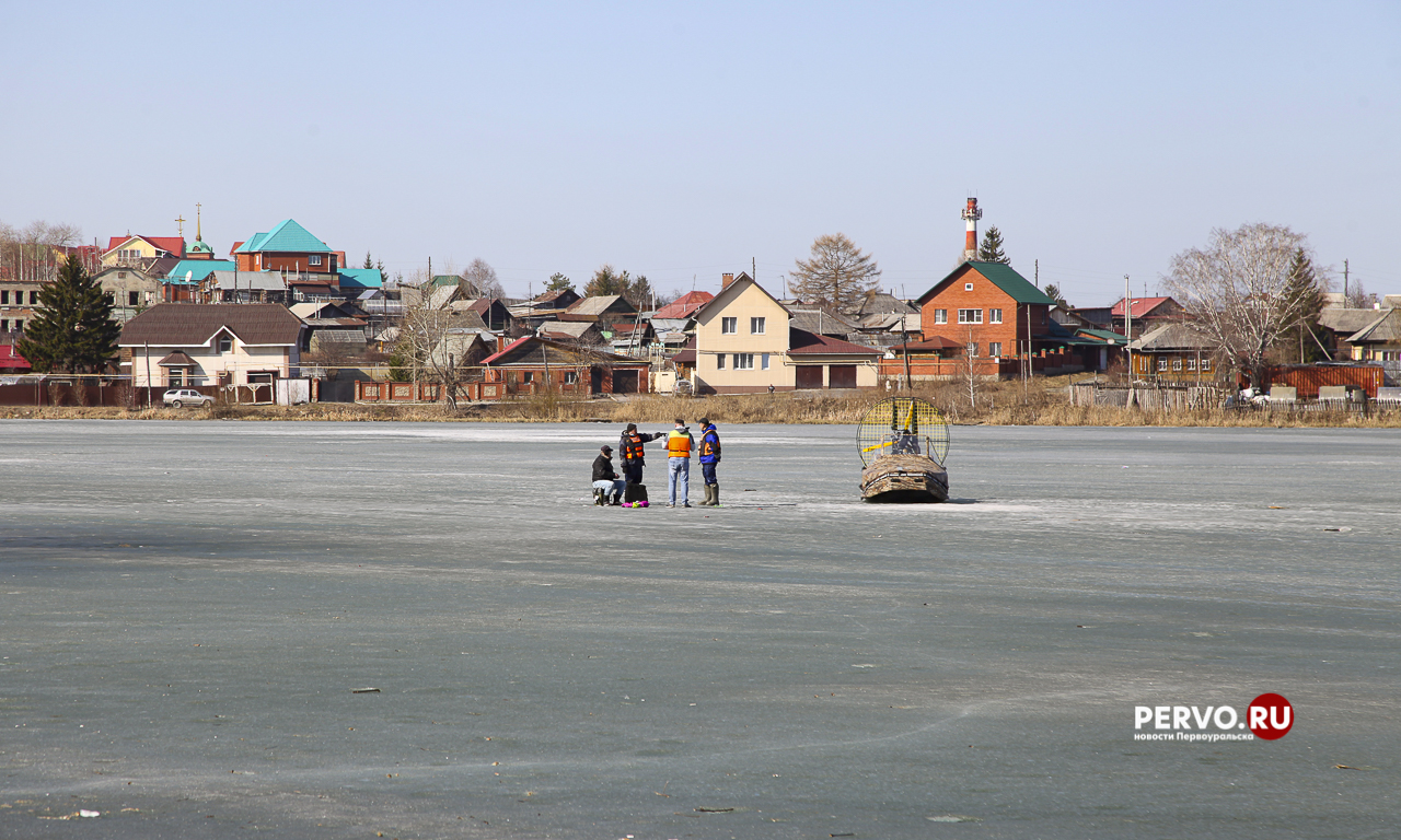 Сотрудники МЧС вышли в рейд на весенний лёд