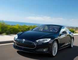Илон Маск анонсировал появление самоуправляемого электрокара Tesla уже в 2023 году