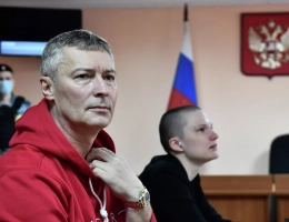 Суд оштрафовал экс-мэра Екатеринбурга Ройзмана за неуважение к главе МИД Лаврову