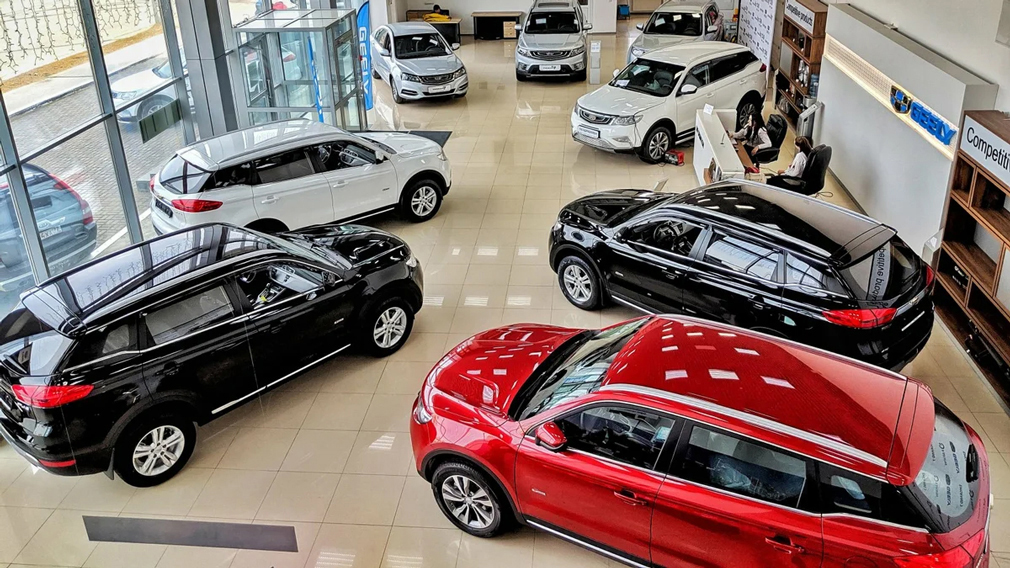Новые автомобили из Китая и Южной Кореи продолжают поставлять на рынок РФ