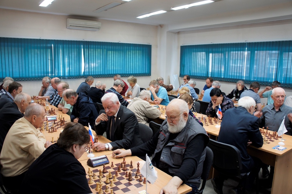 Ветераны шахмат сразились в Екатеринбурге