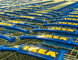 IKEA организует распродажу товаров, оставшихся на складах в России
