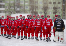 Руководством «Уральский трубник» подписаны соглашения с группой хоккеистов