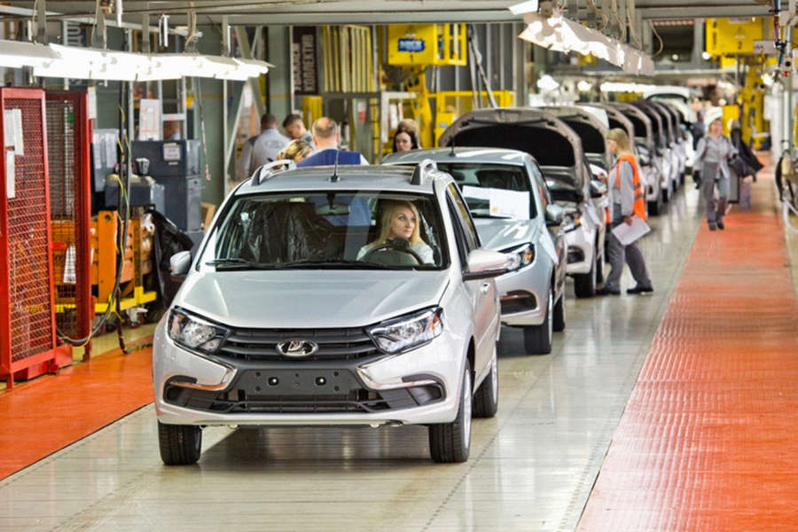 На «АвтоВАЗе» ожидают снижения цен на автомобили «Lada»