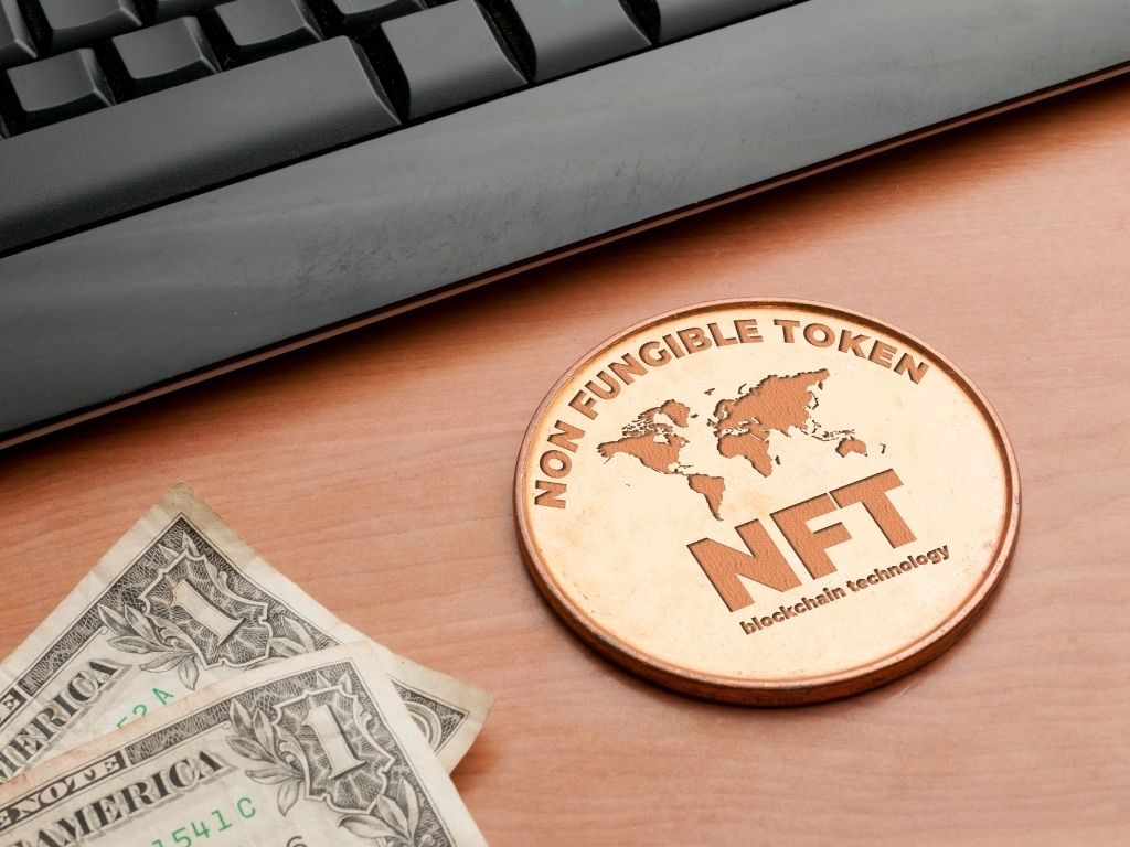 Минэкономики займется регулированием NFT в России