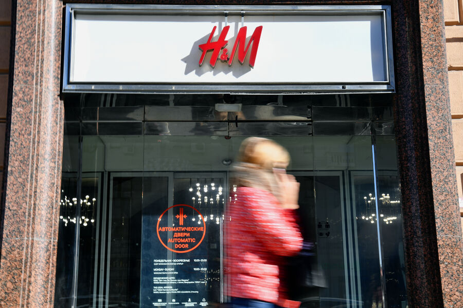 H&M ищет покупателей своих активов в России