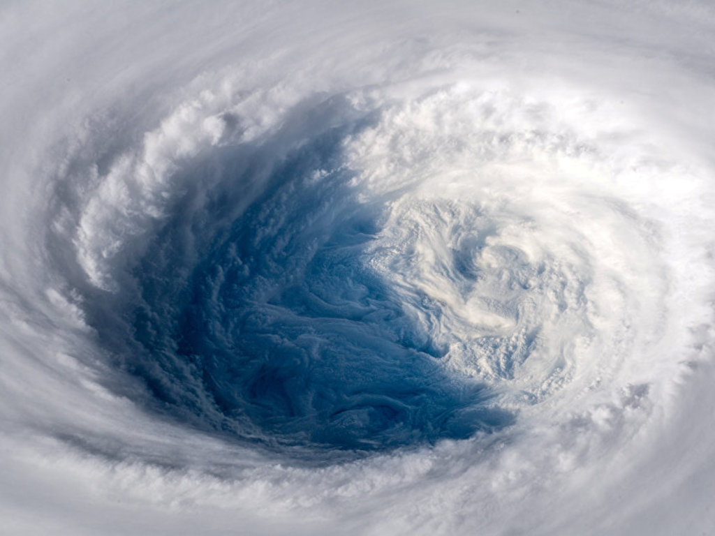 В Японии объявили эвакуацию для более чем 72 тыс. человек из-за тайфуна