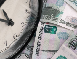 Долги россиян по кредиткам впервые превысили 1,5 трлн руб.