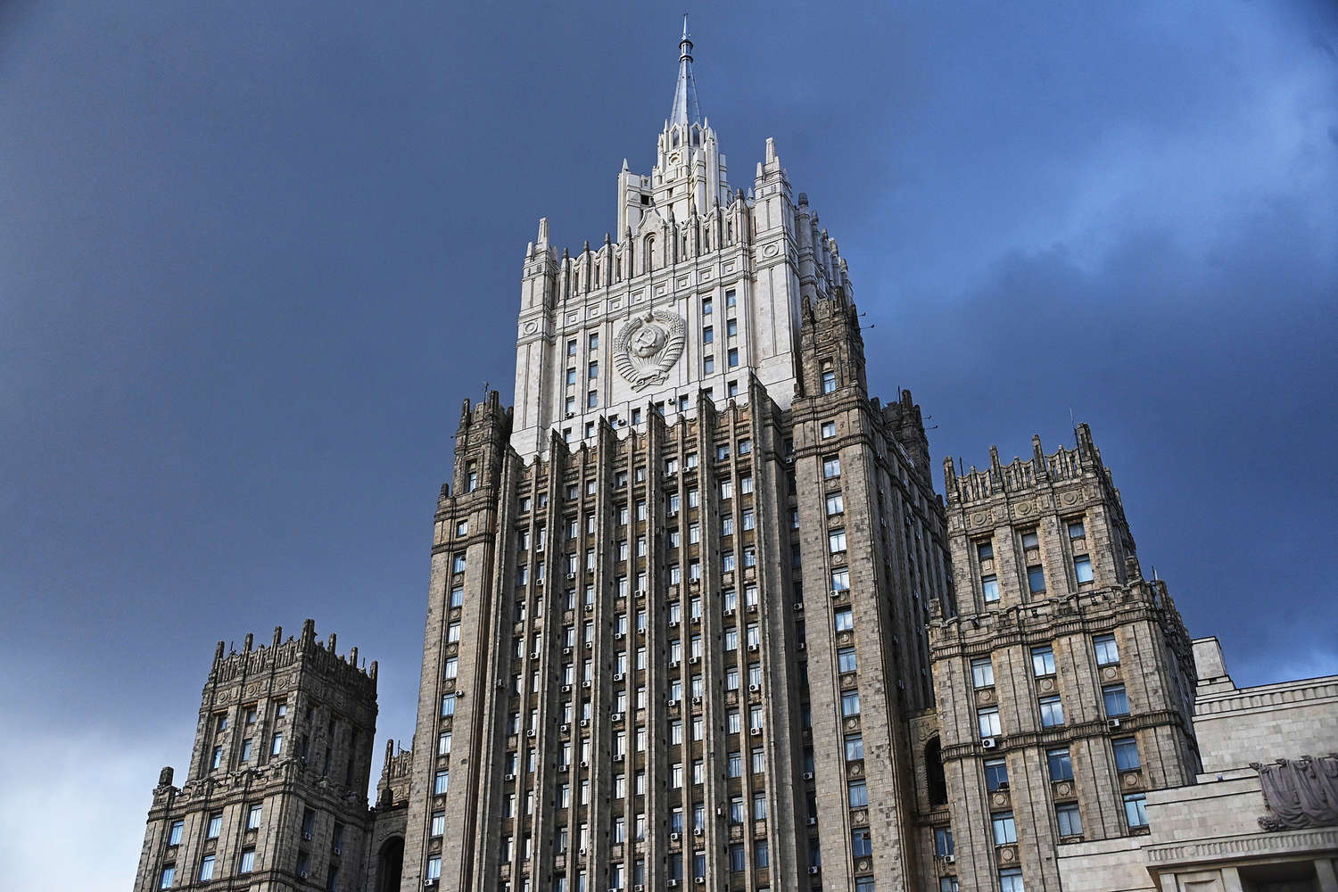 В МИД России заявили о попытке Запада сохранить выгодный только ему миропорядок