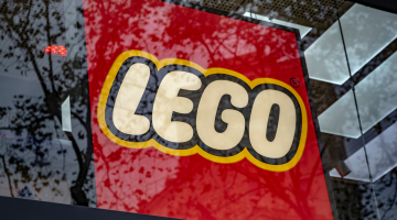 Магазины Lego в России изменят название на «Мир кубиков»