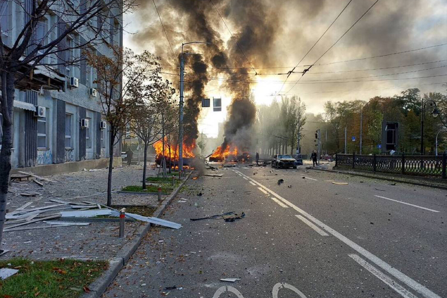 Украинские СМИ сообщают о новых взрывах на левом берегу Днепра в Киеве и в Днепропетровске