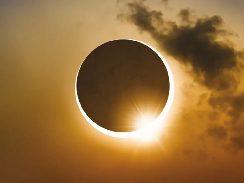 Солнечное затмение увидят жители Первоуралька 25 октября