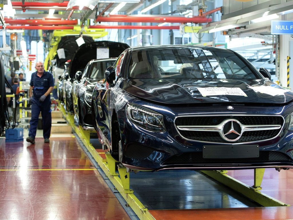 Mercedes-Benz продаст свой завод в подмосковном «Есипово» дилеру «Автодом»