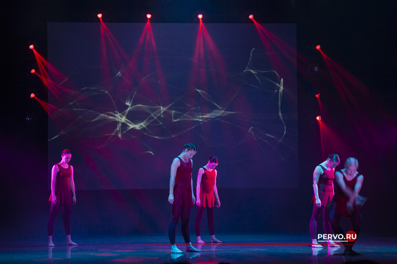 В Первоуральске чествовали женщин-металлургов. Фотографии