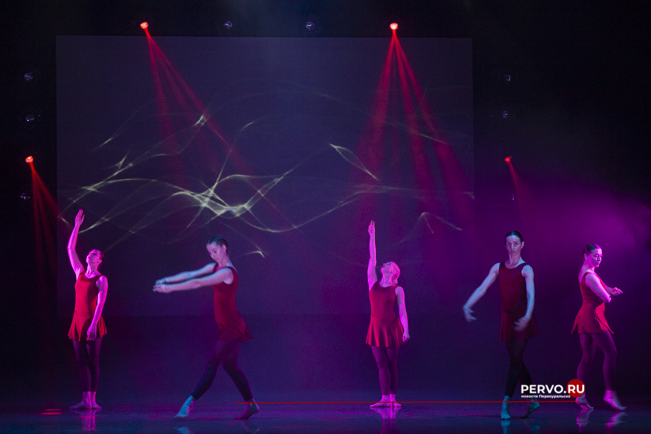 В Первоуральске чествовали женщин-металлургов. Фотографии