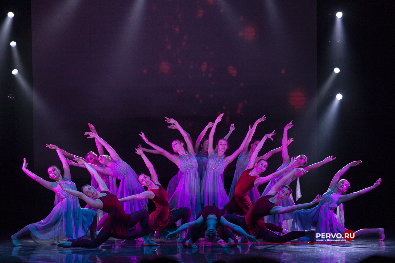 В Первоуральске чествовали женщин-металлургов. Фотографии