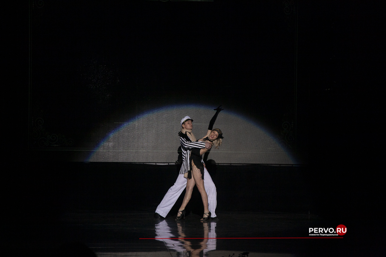 В Первоуральске чествовали женщин-металлургов. Фотографии