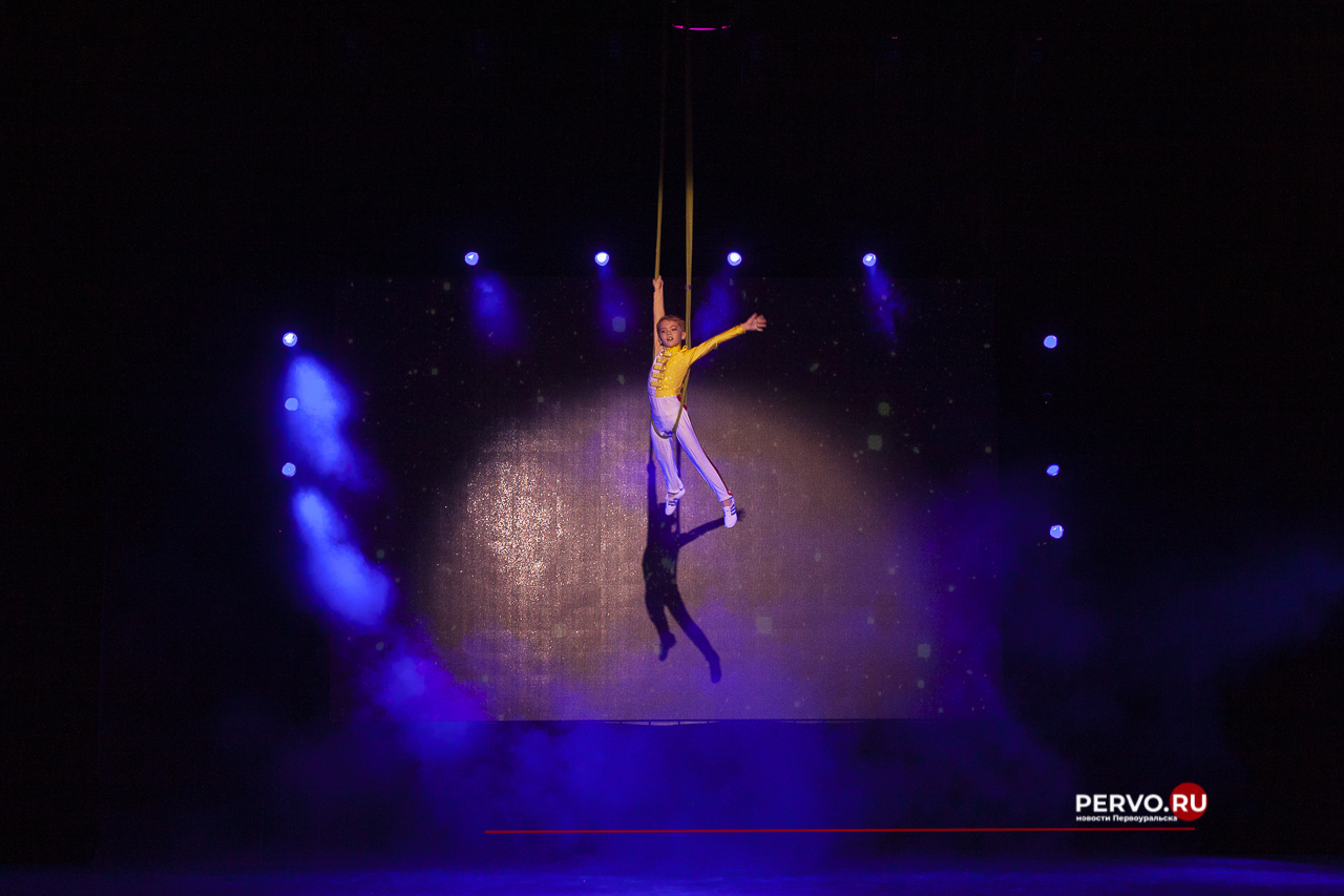 В Первоуральске чествовали женщин-металлургов. Фотографии