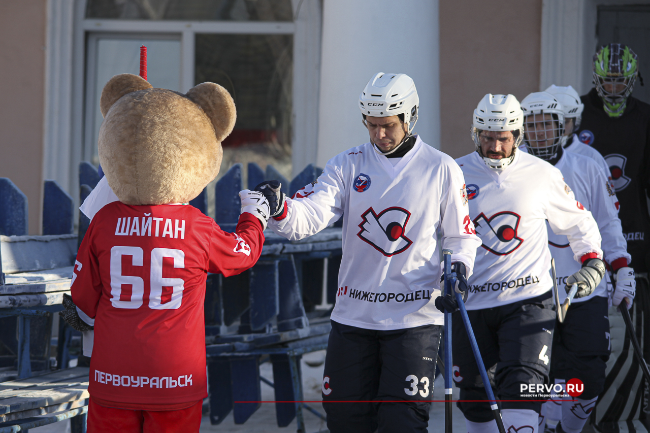 «Уральский трубник» дома проиграл «Старту». Фотографии