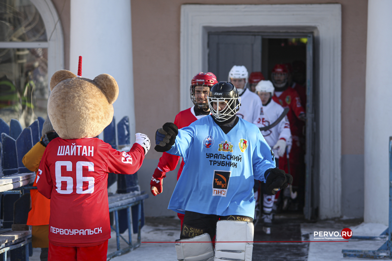 «Уральский трубник» дома проиграл «Старту». Фотографии