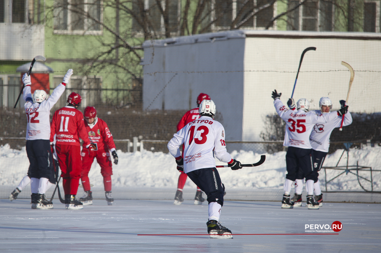 «Уральский трубник» дома проиграл «Старту». Фотографии