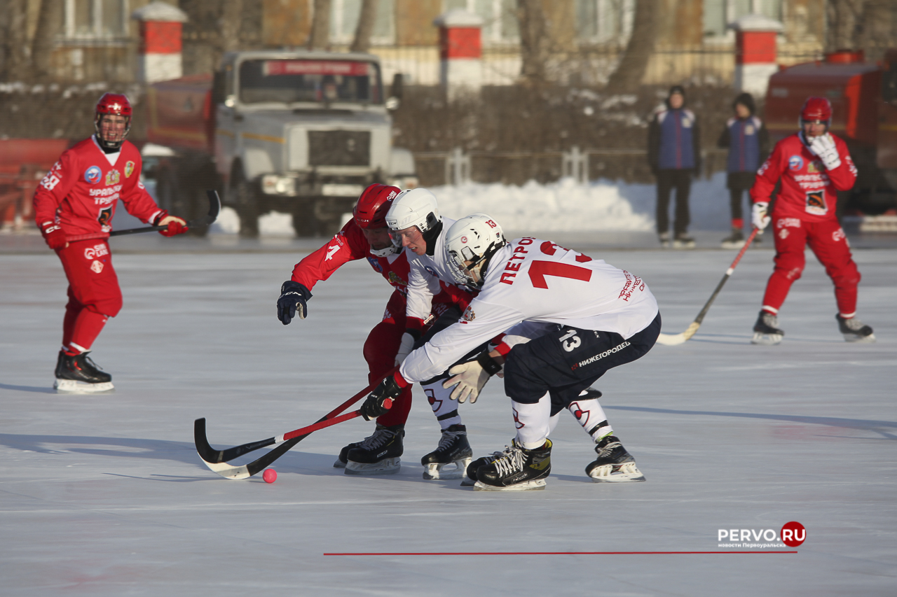 «Уральский трубник» дома проиграл «Старту». Фотографии