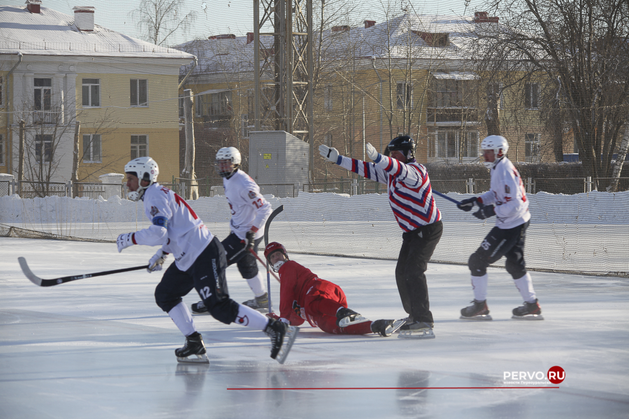 «Уральский трубник» дома проиграл «Старту». Фотографии