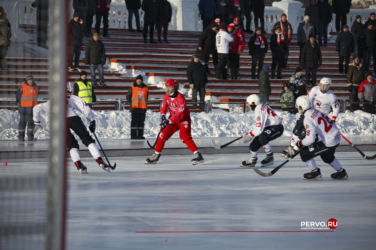«Уральский трубник» дома проиграл «Старту». Фотографии