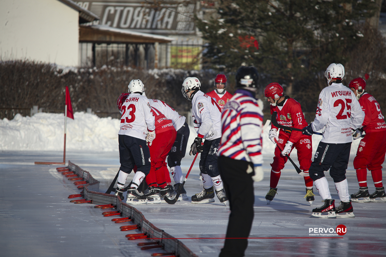 «Уральский трубник» дома проиграл «Старту». Фотографии