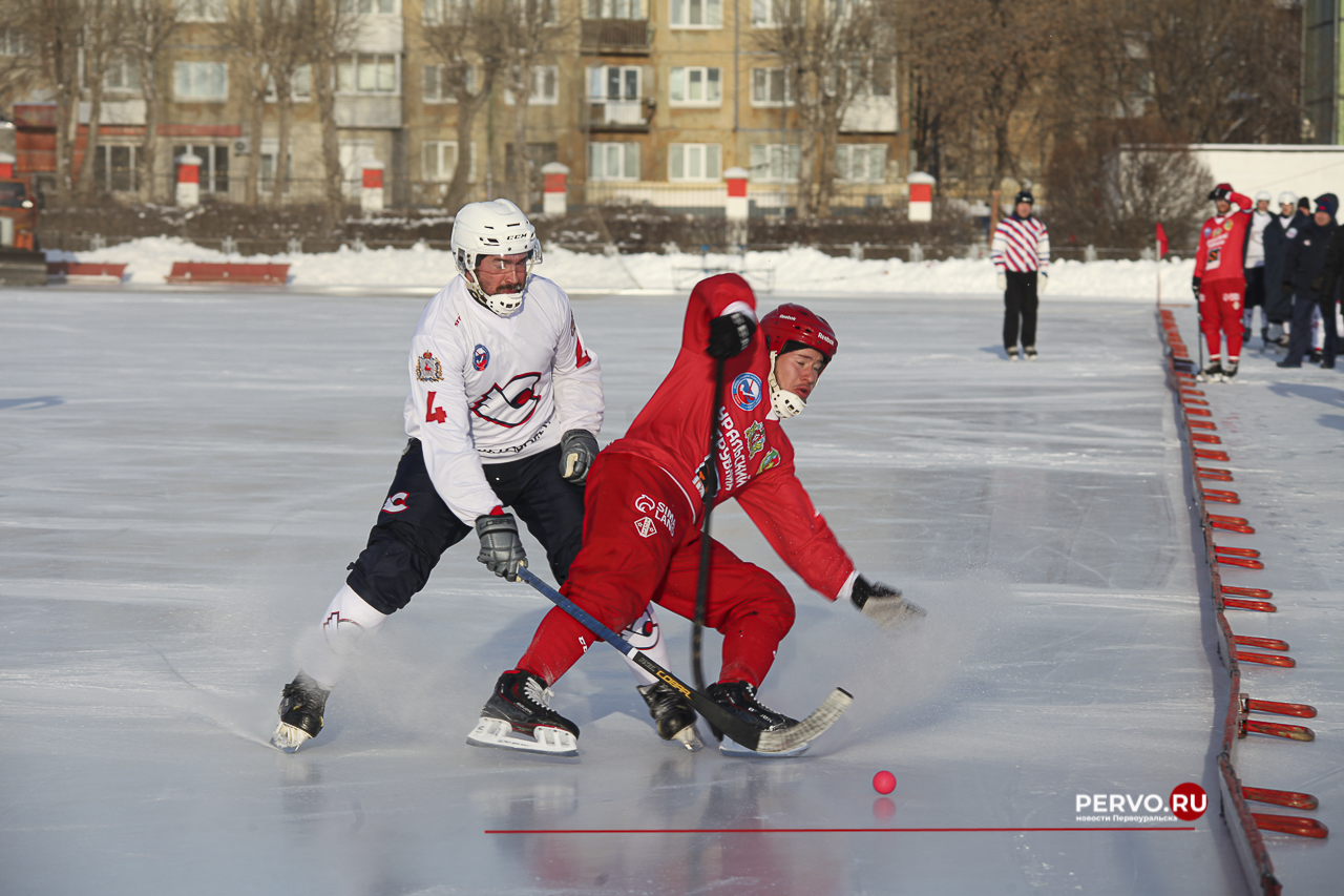 «Уральский трубник» дома проиграл «Старту». Фотографии