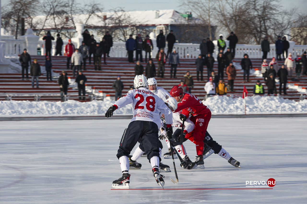 «Уральский трубник» дома проиграл «Старту». Фотографии
