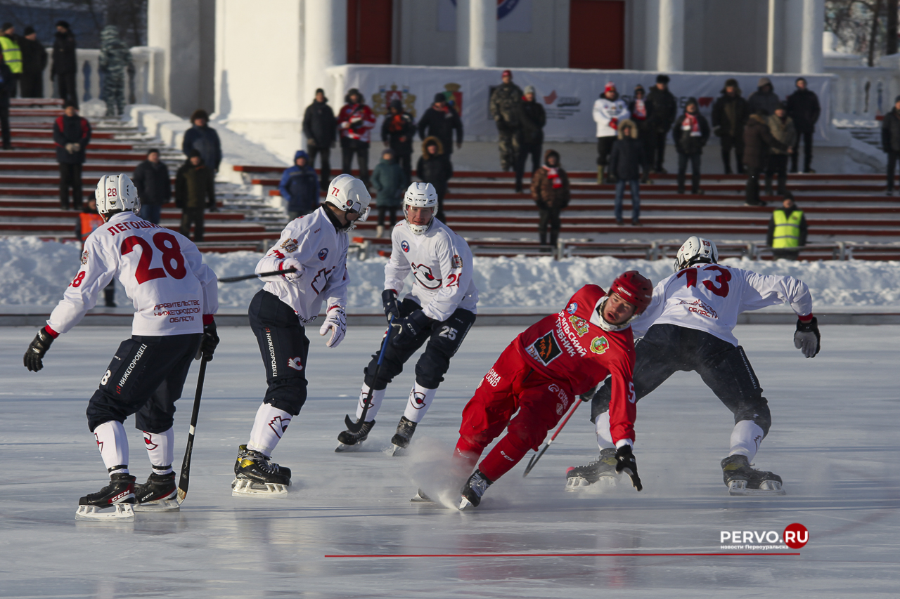 «Уральский трубник» дома проиграл «Старту». Фотографии