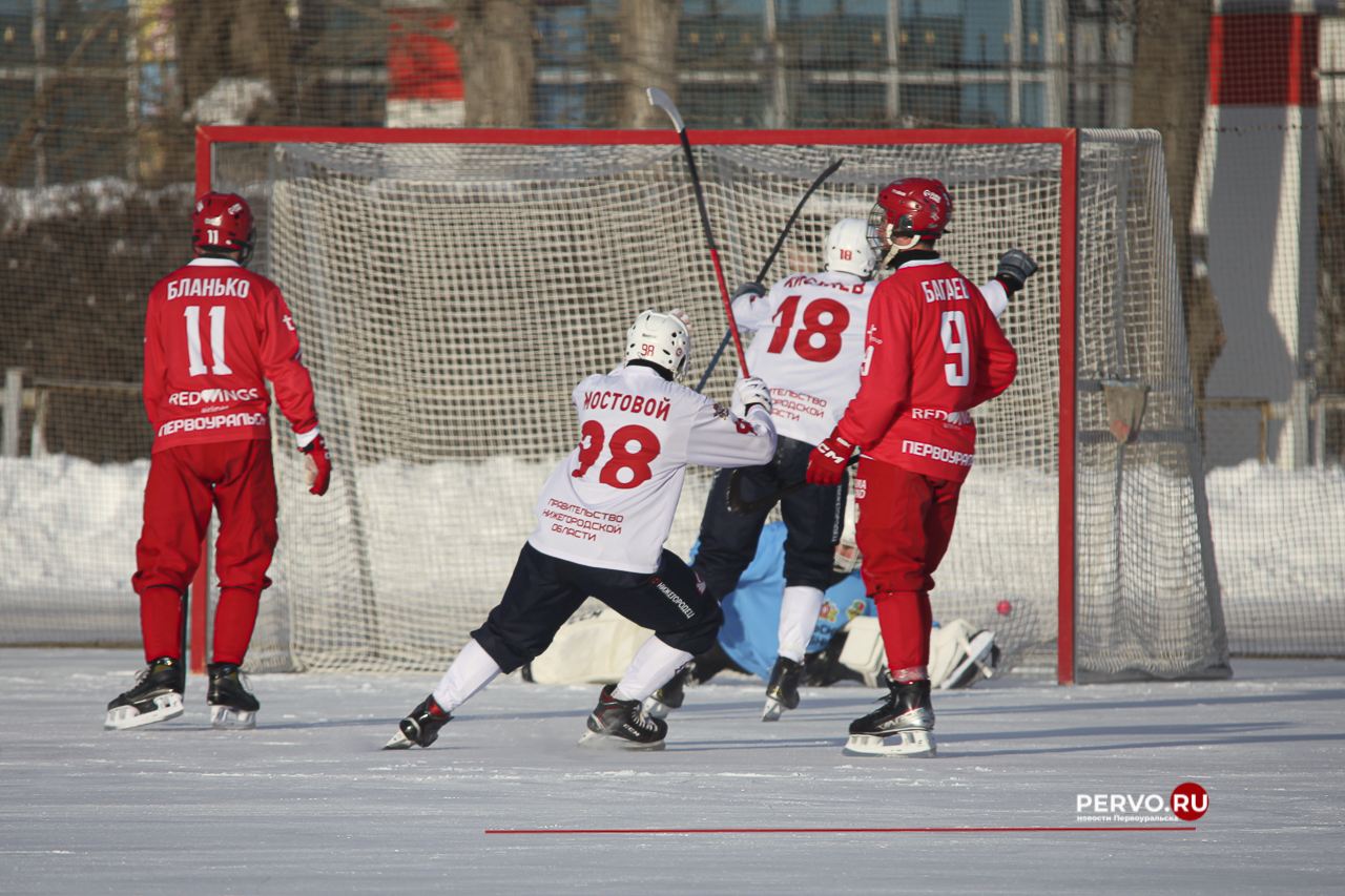 «Уральский трубник» дома проиграл «Старту». Фотографии