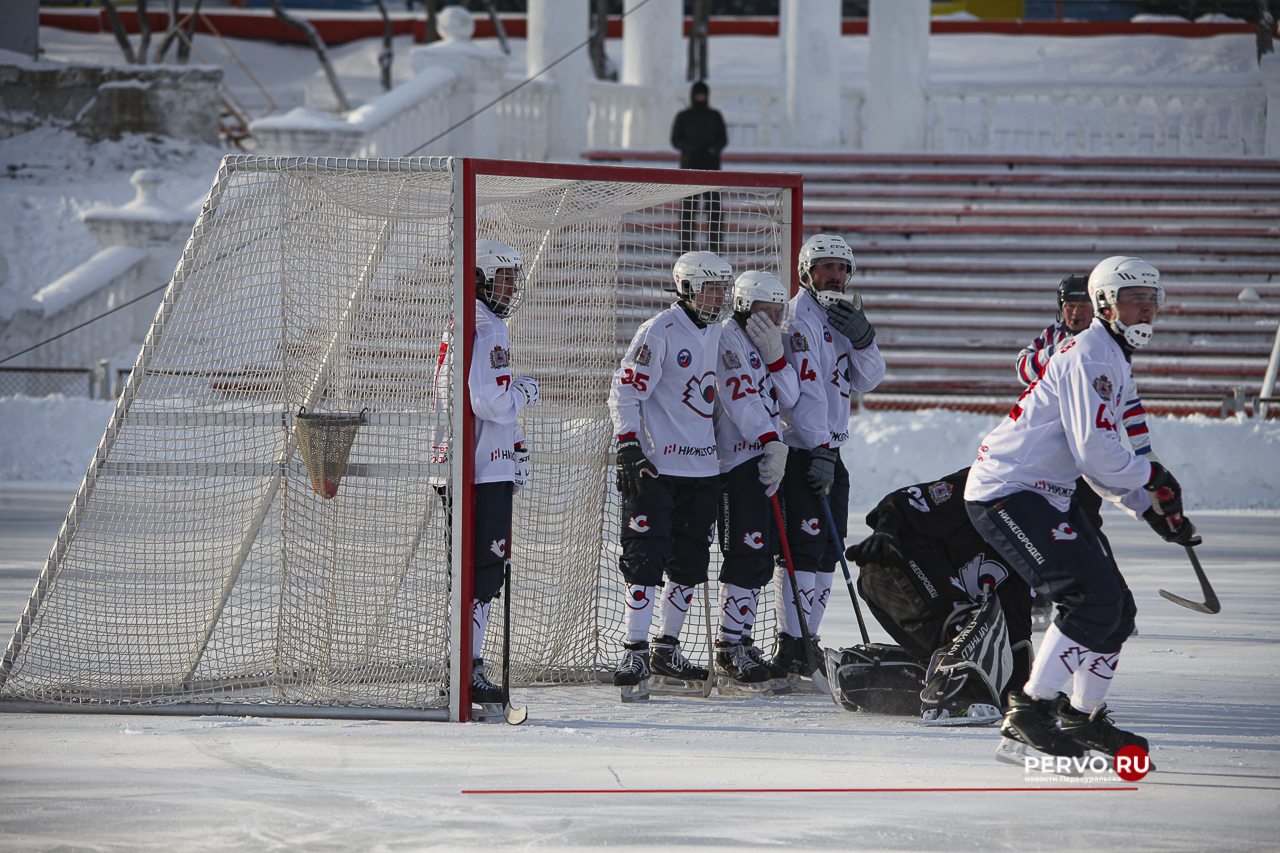 «Уральский трубник» дома проиграл «Старту». Фотографии