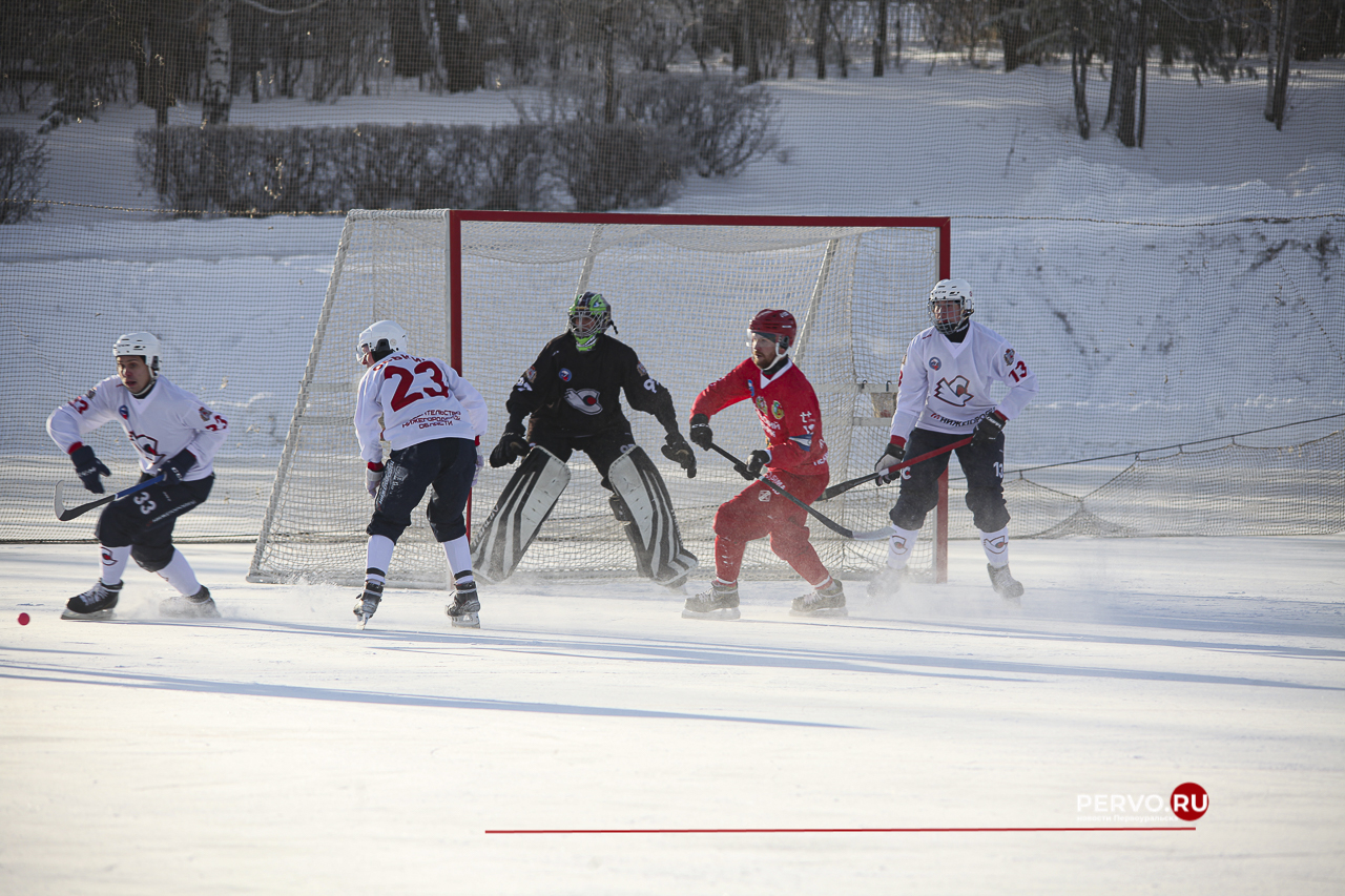 «Уральский трубник» дома проиграл «Старту». Фотографии